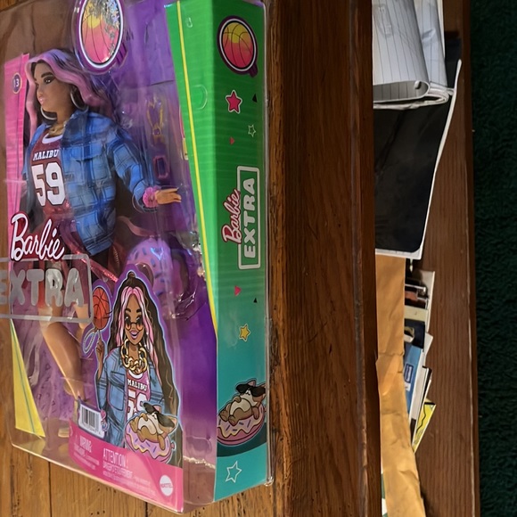 Malibu Barbie Extra-Mattel - Picture 12 of 12